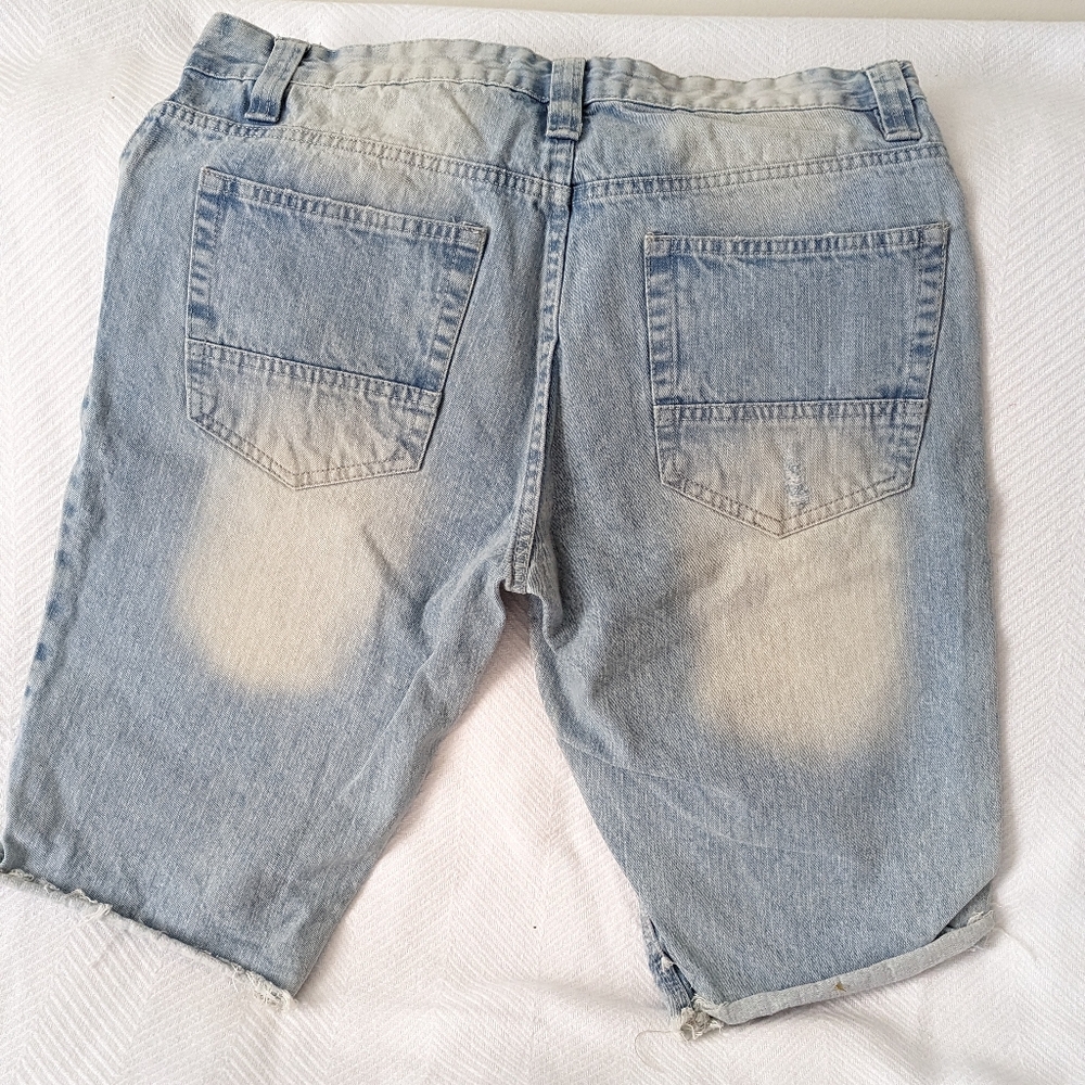 Men's Lt Blue Rip & Repair Jean Shorts - Picture 2 of 3
